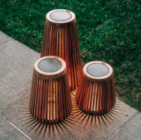 Zoluna Solar Teak Light LON L